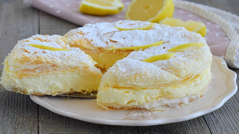 Mille-feuille à la crème au citron