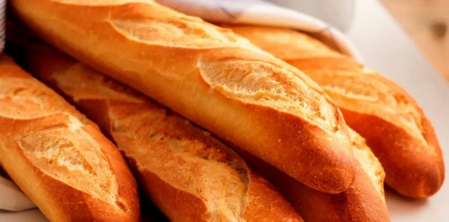 Ne gaspillez plus votre pain rassis transformez-le en pain frais et croustillant en seulement 3 minutes !
