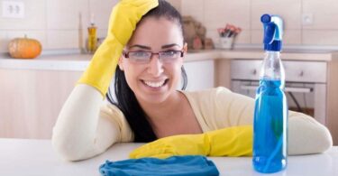 Le bonheur est dans le ménage : les personnes qui aiment nettoyer sont plus heureuses