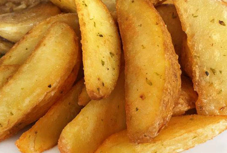 Pommes de terre dorées et croustillantes à la saveur épicée