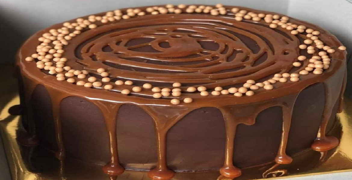 Gâteau au chocolat au caramel salé