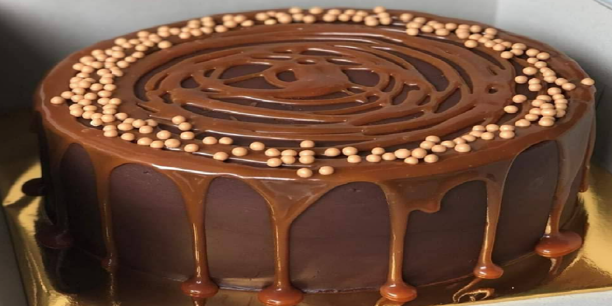 Gâteau au chocolat au caramel salé