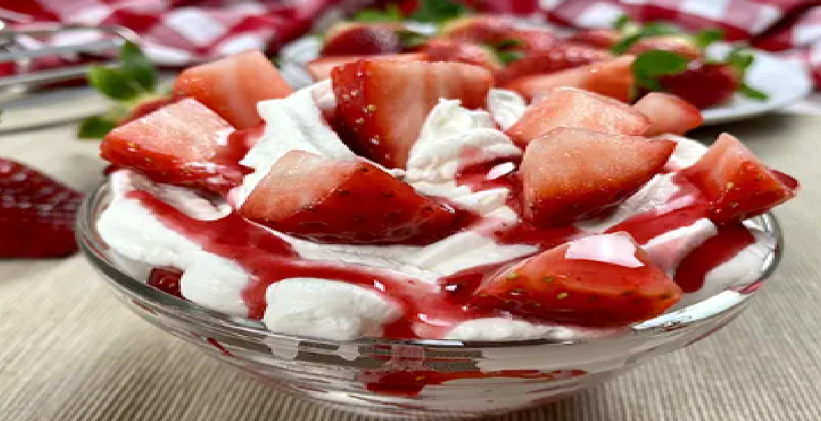 Fraises à la Crème Délicieuses