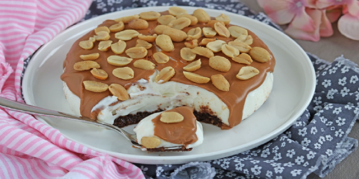 Recette cheesecake au caramel et cacahuètes – Sans cuisson