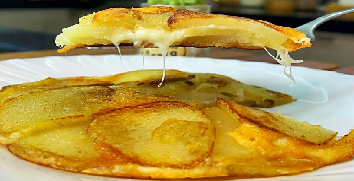 Pommes de terre au fromage dorées à la poêle