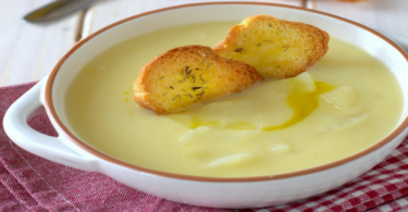 La soupe aux endives et pommes de terre Recette facile