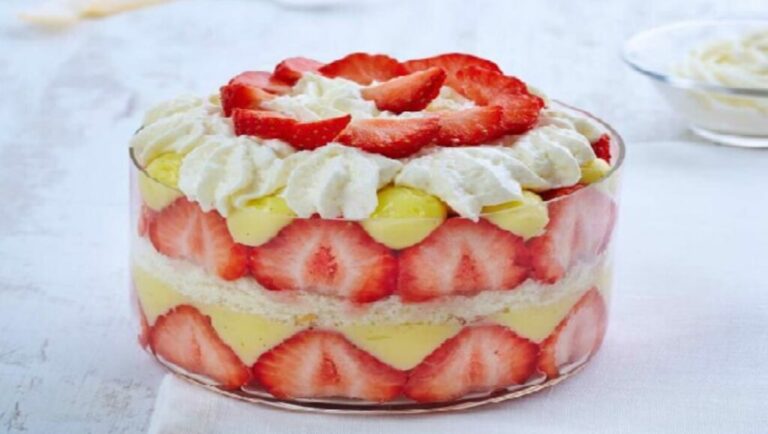 Recette Trifle aux fraises et crème patissière