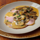 Jambon à la Sauce Madère et Champignons – Recette Facile